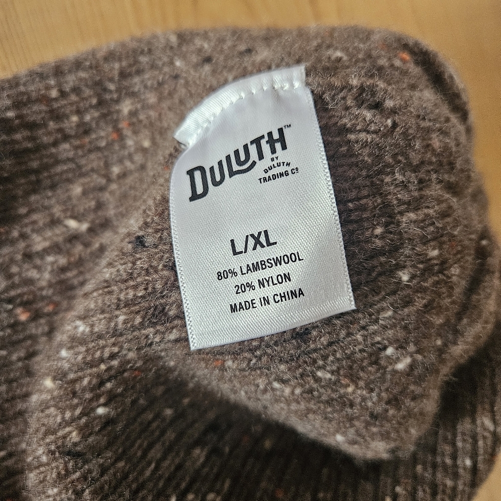 Duluth Women's Rib Knit Pom Beanie - Picture 5 of 7